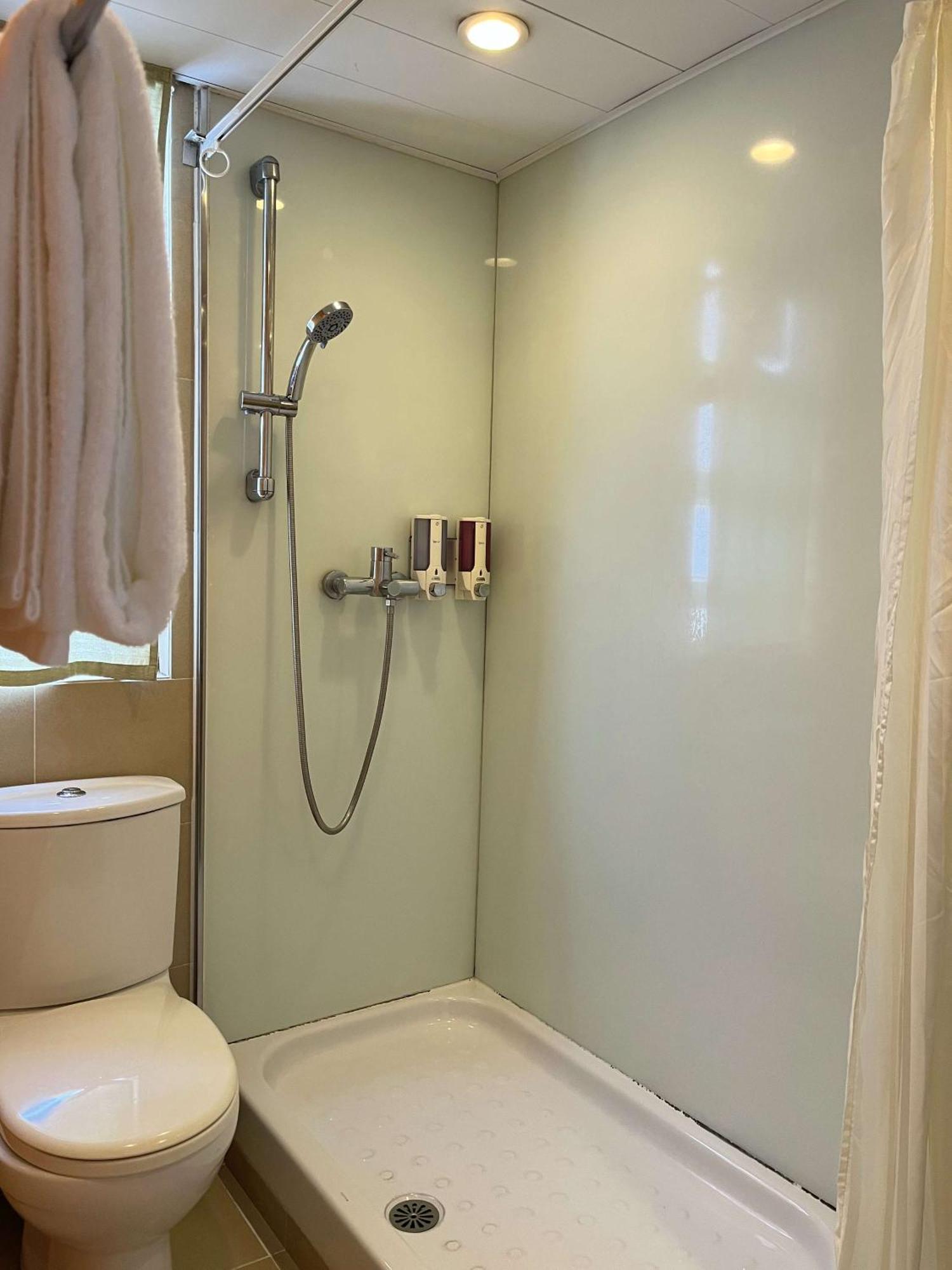 B & B Cheung Chau Hong Kong Room photo